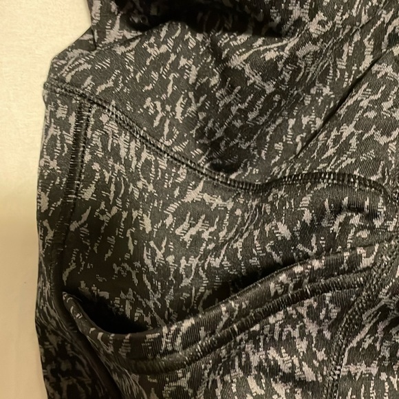 Women’s size XXL all in motion gray and black leggings - Picture 7 of 8